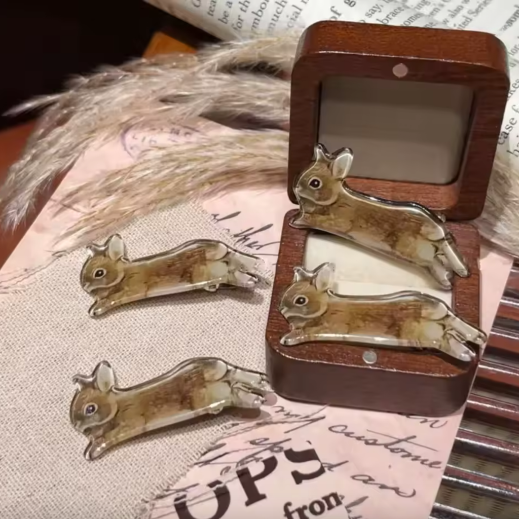 BareRoutine Bunny Clips