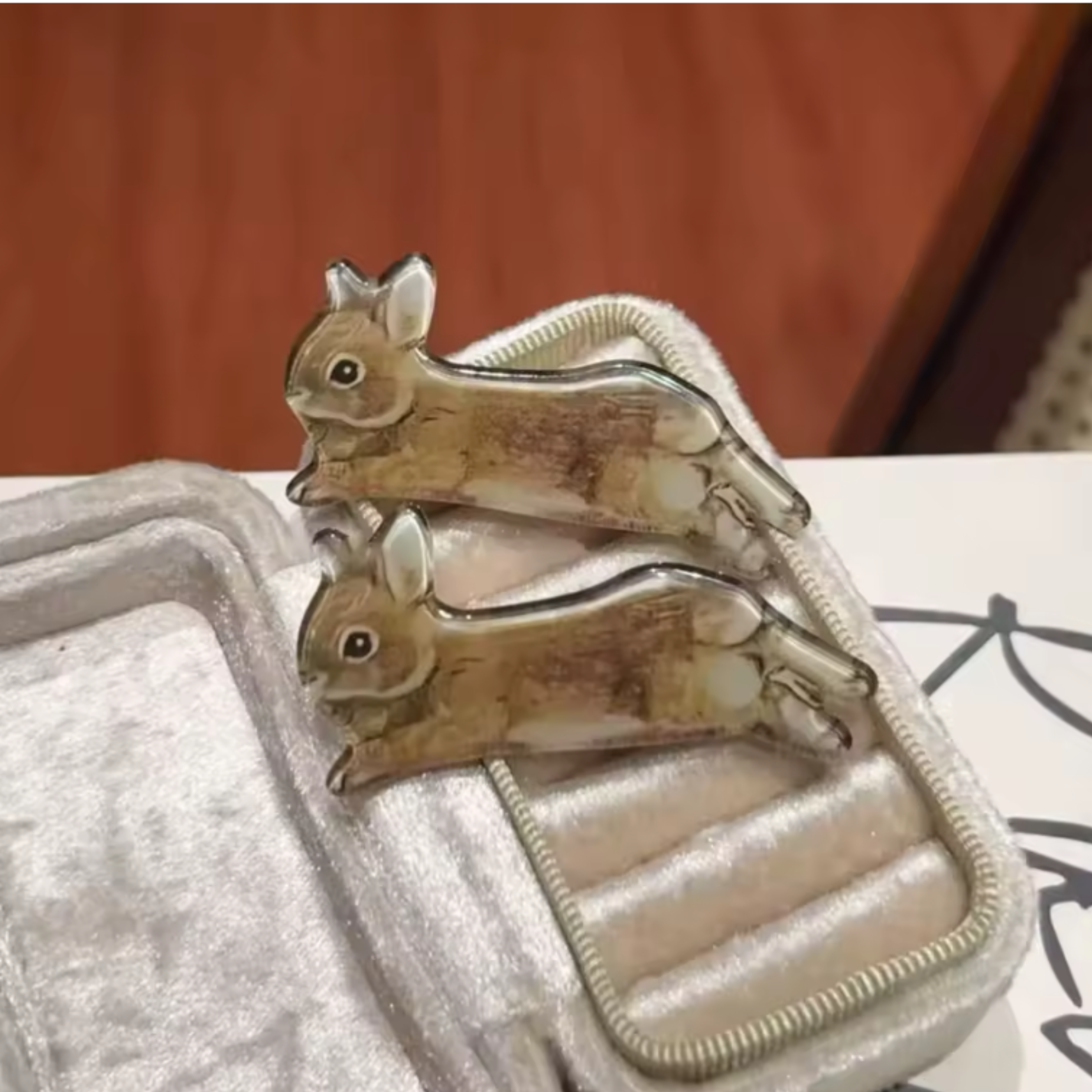 BareRoutine Bunny Clips